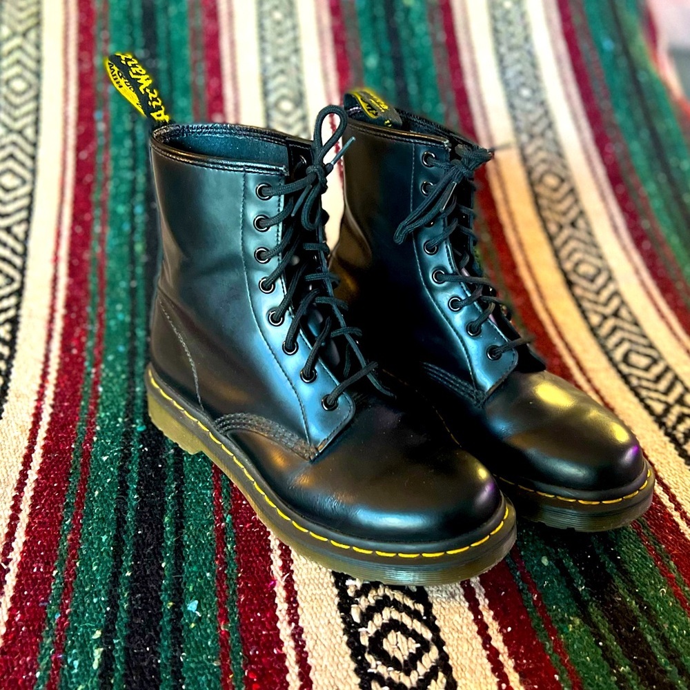 Dr. Martens Style 1460 Boots Women’s US Size 9
